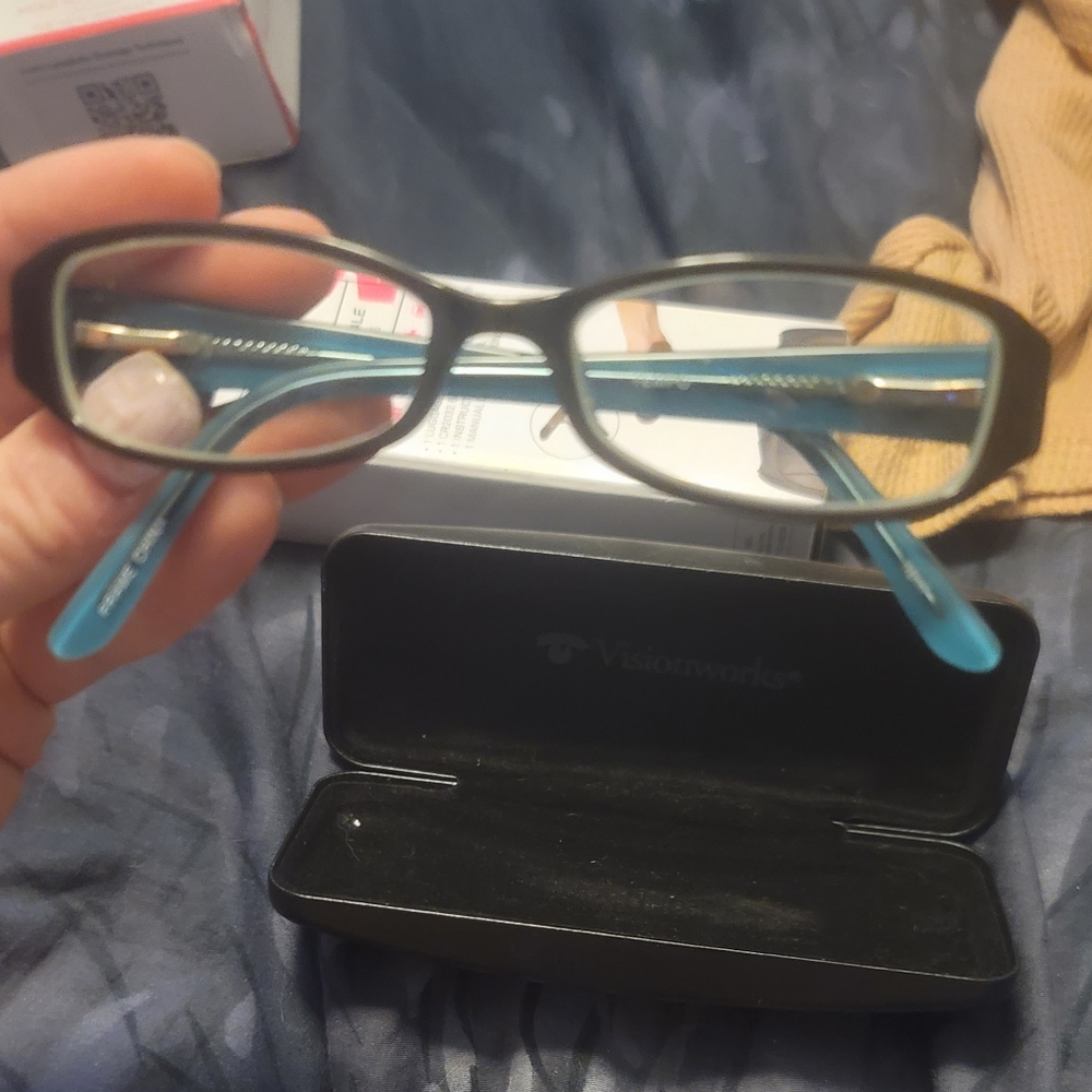 Temo Eyeglasses Frames